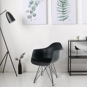 Cadeira Eames Com Braço Eiffel Preta  Base Preta