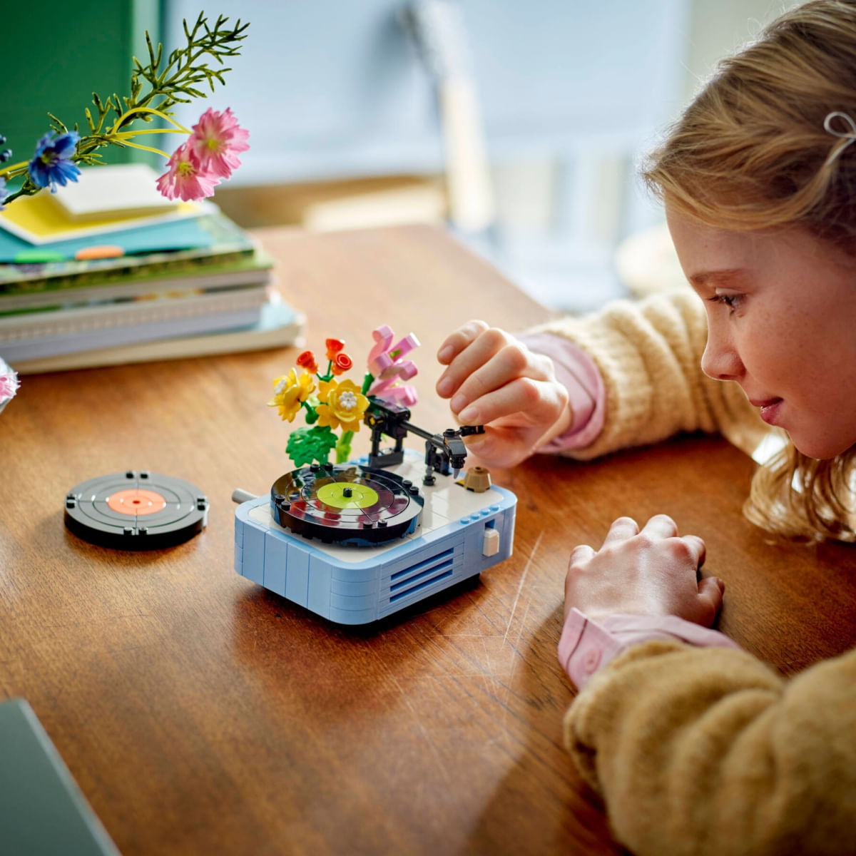 LEGO® Creator 3 em 1 - Toca-discos com flores | Fastshop