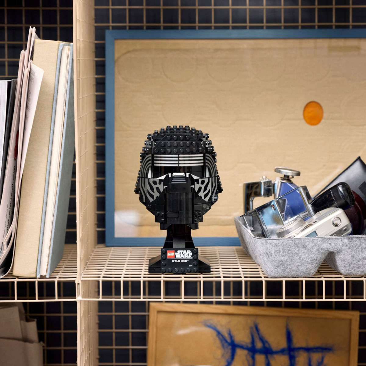 LEGO® Star Wars™ - Capacete Kylo Ren™ | Fastshop