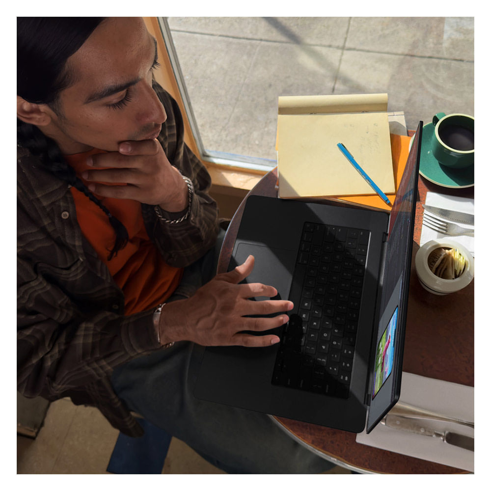 MacBook Pro 14 MacBook Pro 14