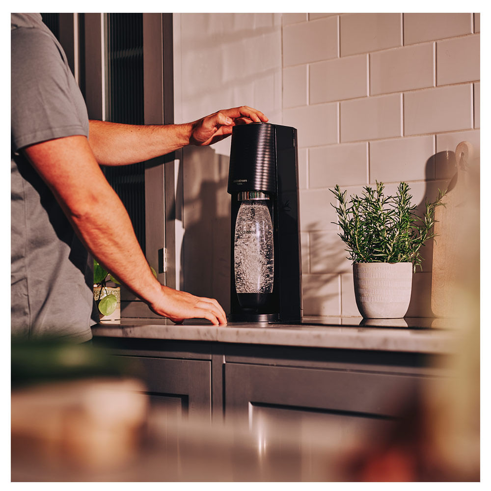 Máquina para Gaseificar Água com Gás TERRA Preta - Sodastream